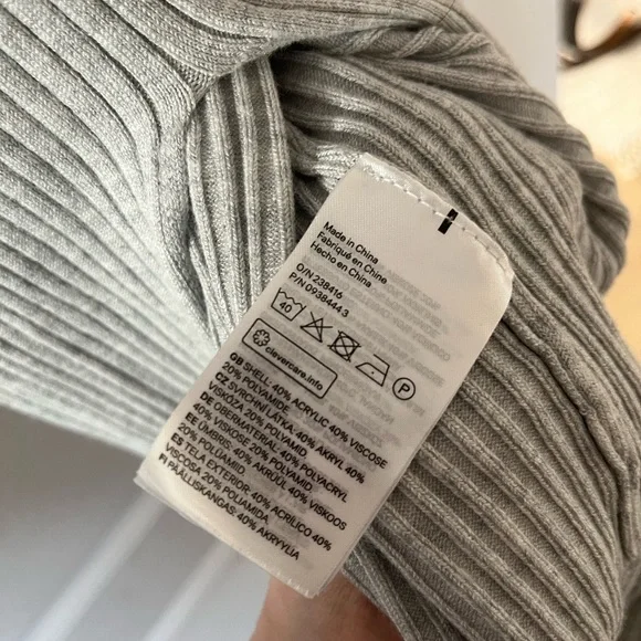 Divided Light Gray Ribbed Knit Top - Picture 5 of 5